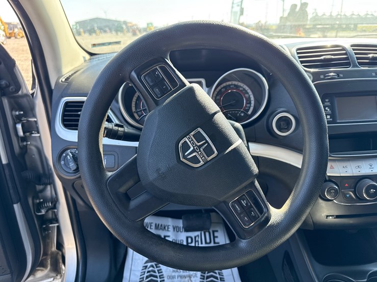 2013-dodge-journey-image-35