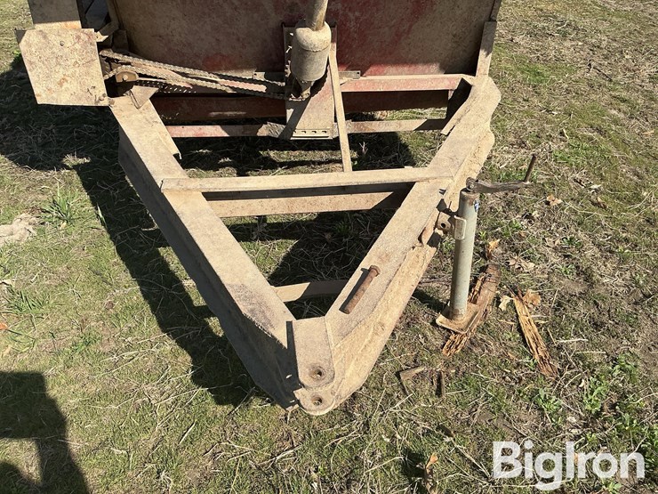 kelly-ryan-feed-wagon-image-19