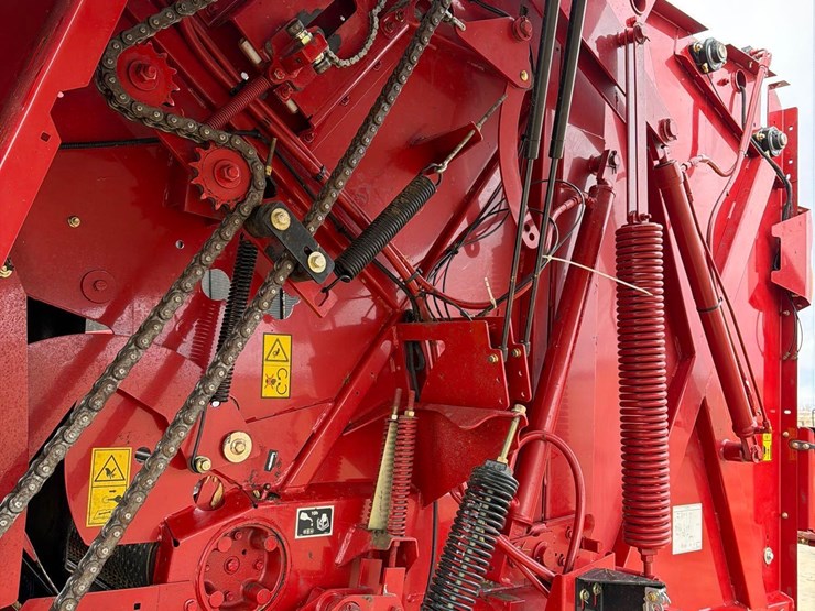 2018-new-holland-roll-belt-560-image-43