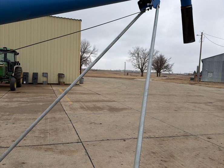 sac-8”-x-30ft-manure-load-stand-image-10