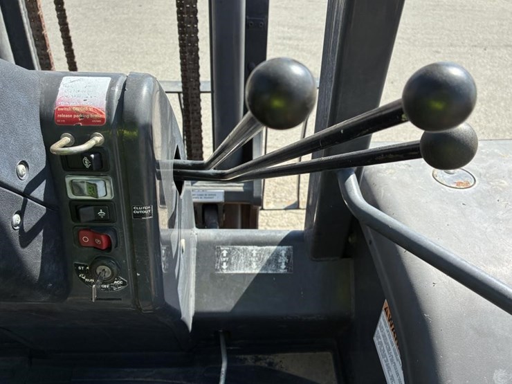 2015-case-586h-image-21