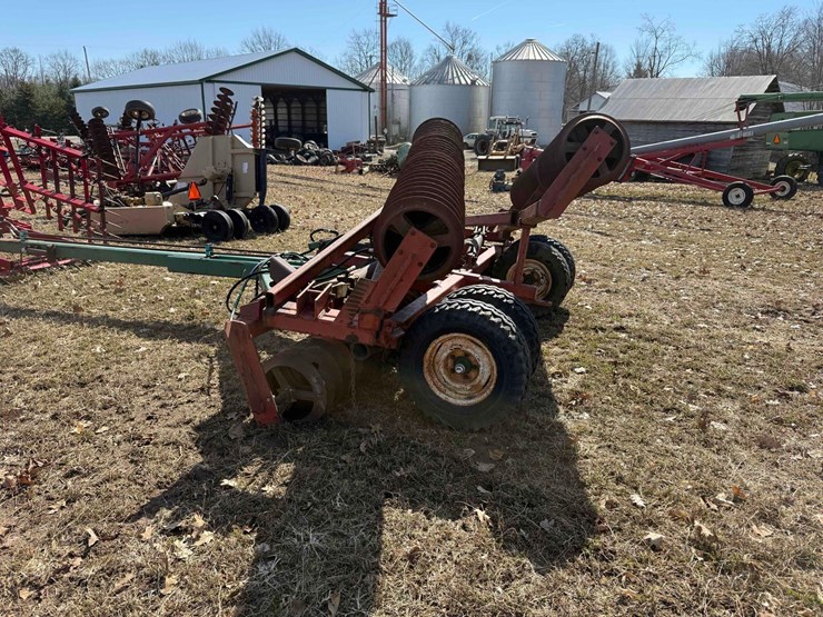 brillion-x-fold-28’-packer-image-2