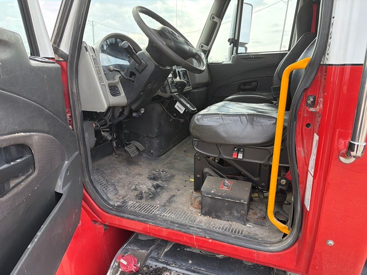 2014-international-4000-image-32