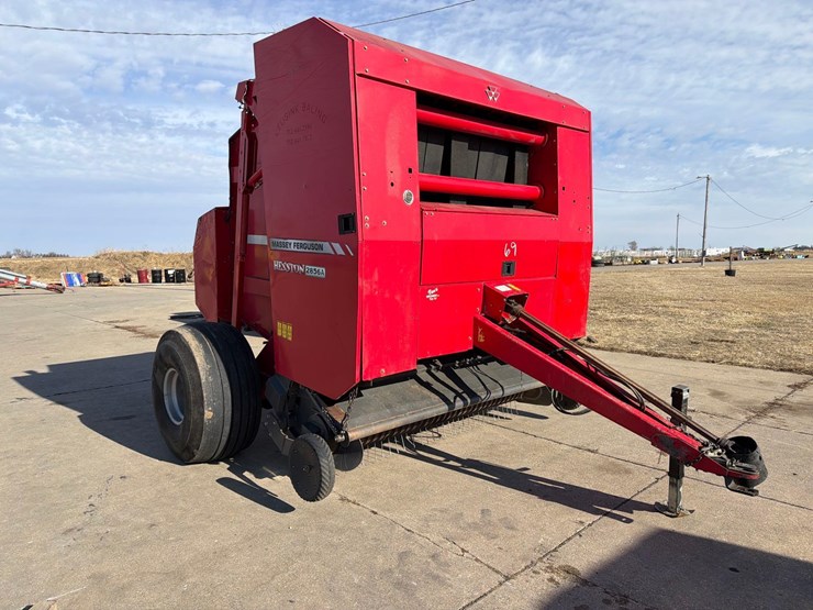 massey-ferguson-2856a-image-3