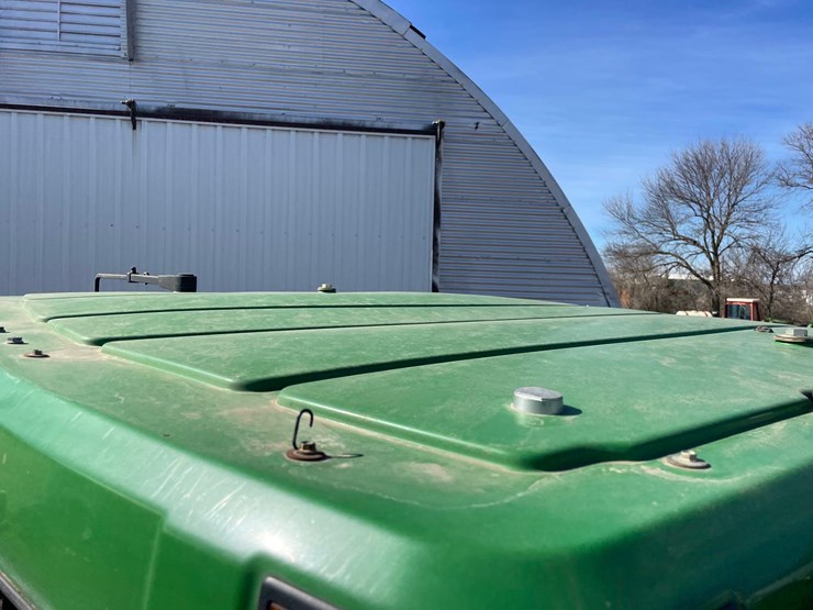 2004-john-deere-8120-image-48