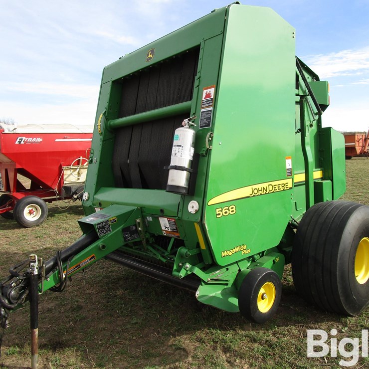 JOHN DEERE 568