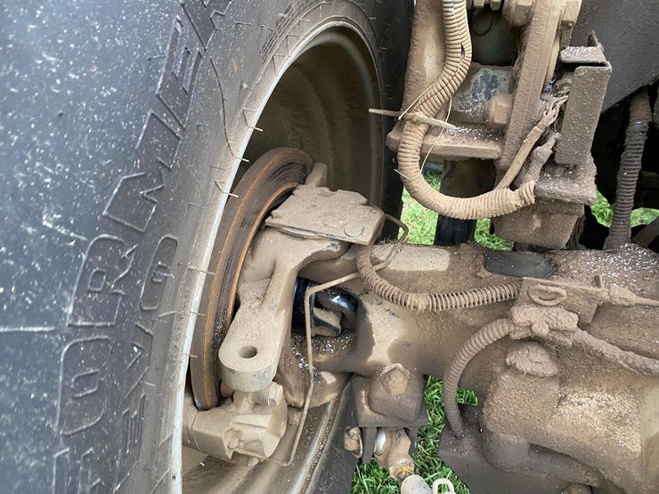 jcb-fast-trac-2140-image-40