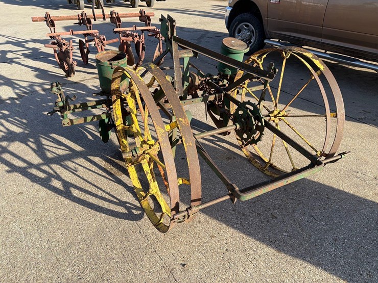 john-deere-2-image-2