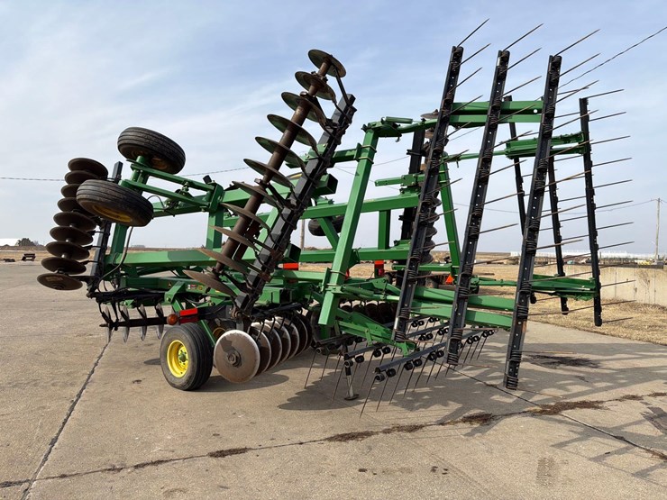 john-deere-637-image-5