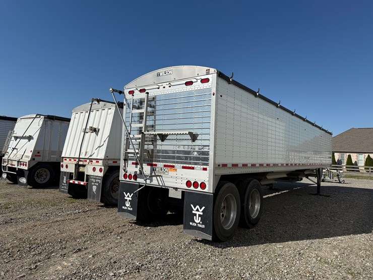 2022-wilson-hopper-bottom-image-4