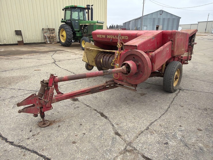 new-holland-271-image-1