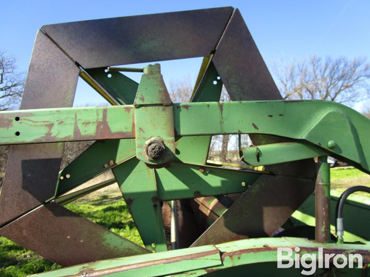 1977-john-deere-224-image-12