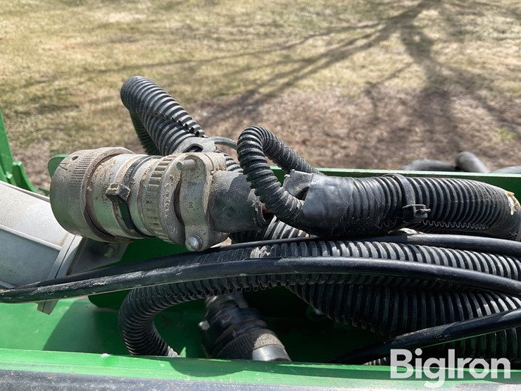 2010-john-deere-1790-image-13