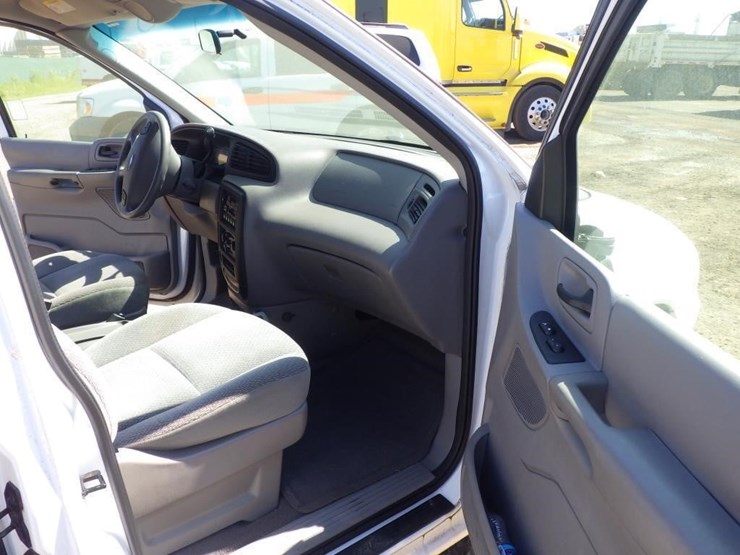 2003-ford-windstar-image-6