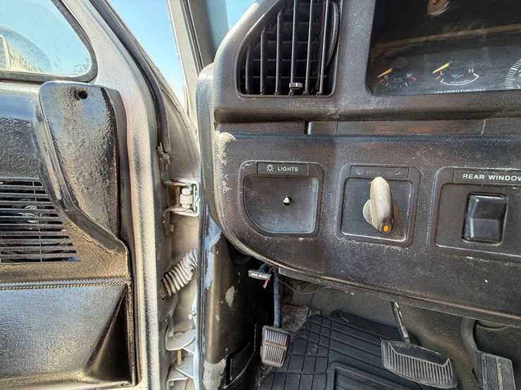 1988-ford-bronco-image-45