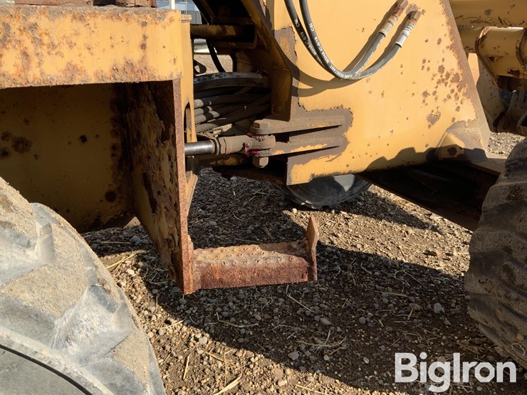 2006-agco-4550-articulated-wheel-loader-image-18