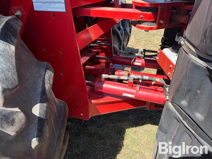 2012-versatile-375-image-19