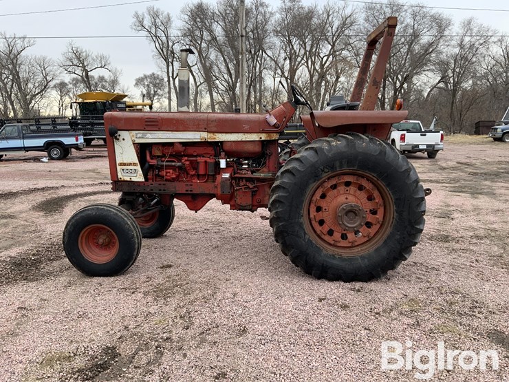 1967-farmall-806-diesel-2wd-tractor-image-8