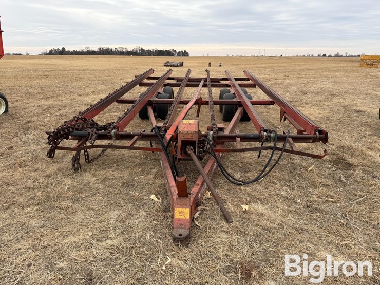 farmhand-8-bale-image-2