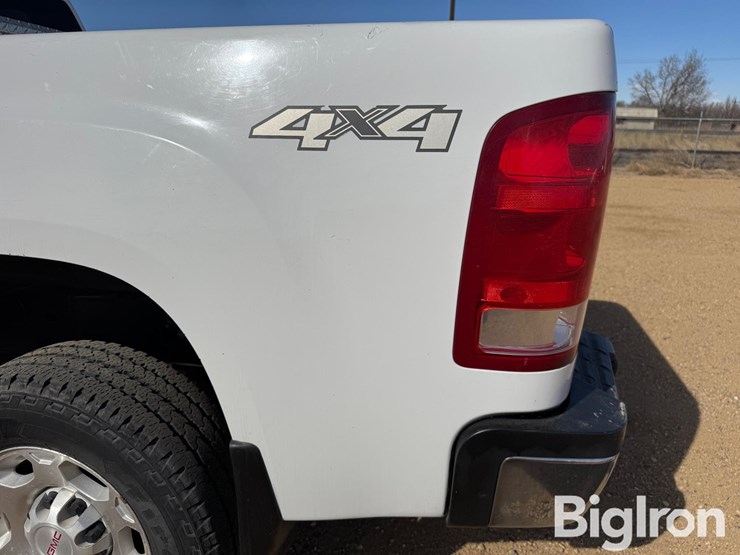 2007-gmc-sierra-2500-image-9