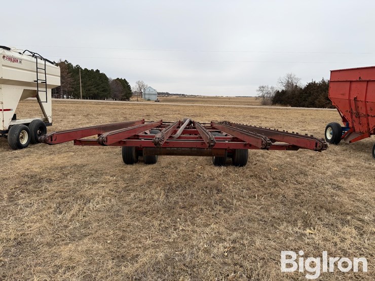 farmhand-8-bale-image-6