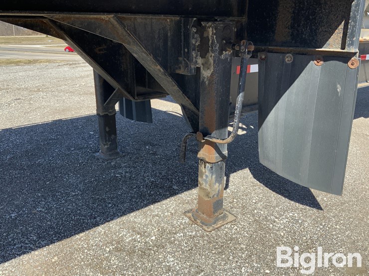 2009-neville-40-image-18