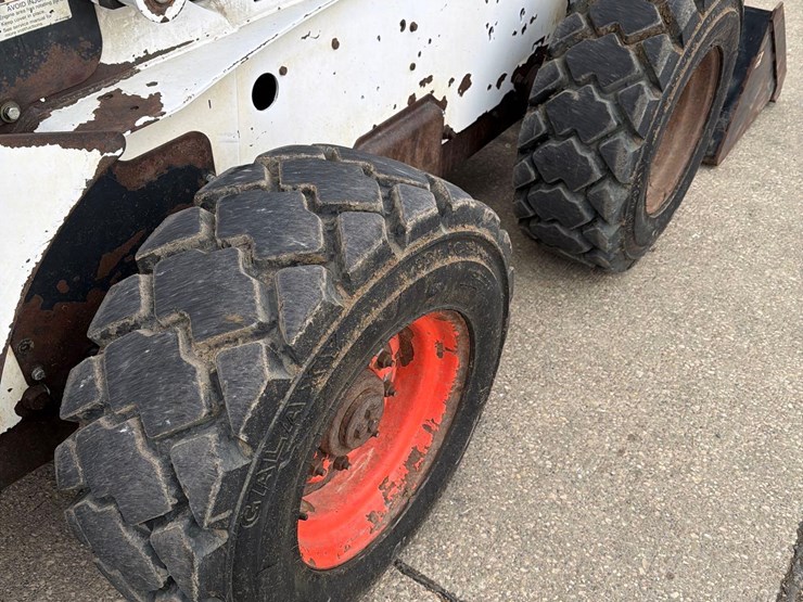 bobcat-s300-image-17