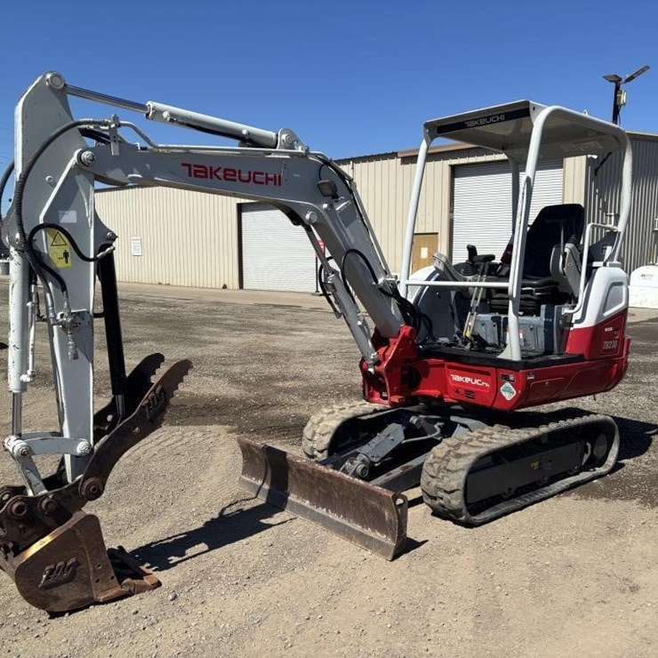 2020 TAKEUCHI TB230