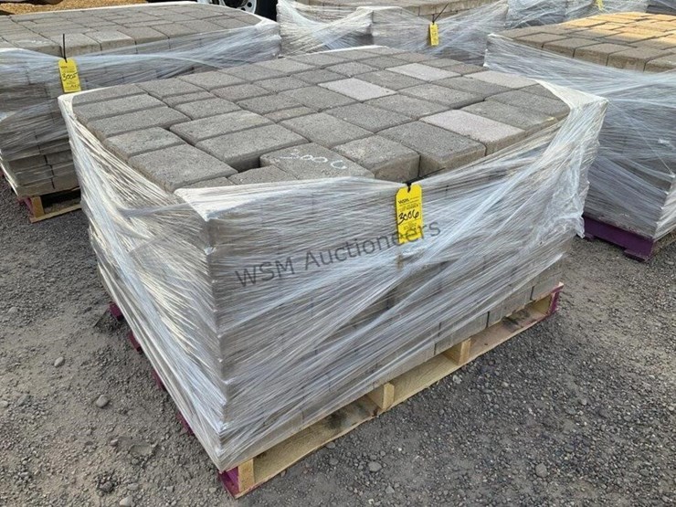 pallet-of-stone-pavers-image-1