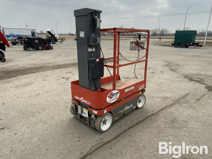 2017-skyjack-sj12-image-5