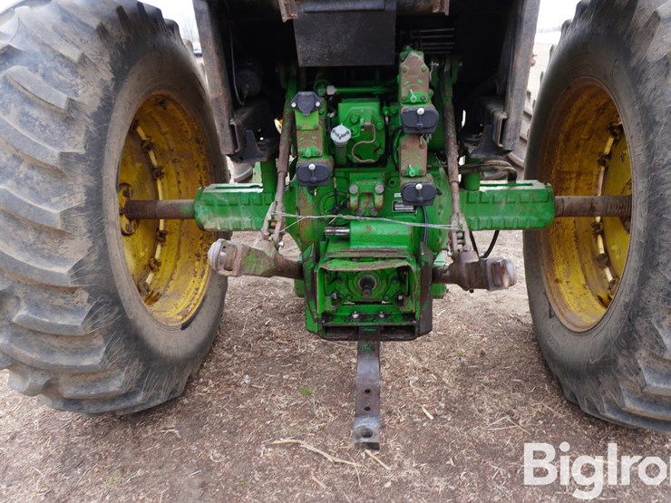 1985-john-deere-4250-image-17