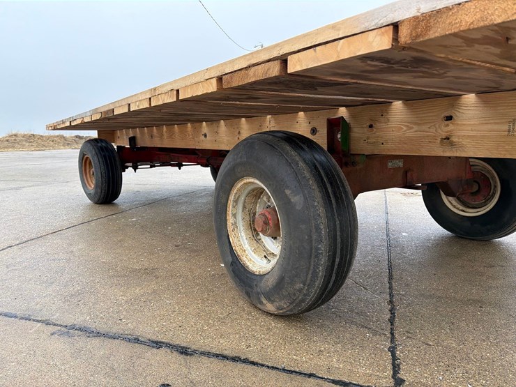 9-1/2ft-x-20-1/2ft-wood-flatbed-image-6