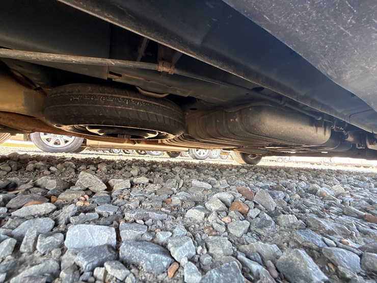 2009-chrysler-town-&-country-image-31