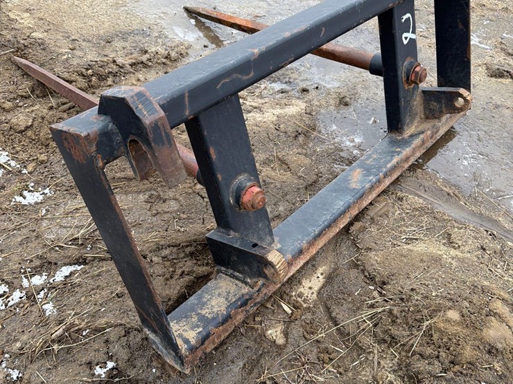 new-holland-72lb-image-5