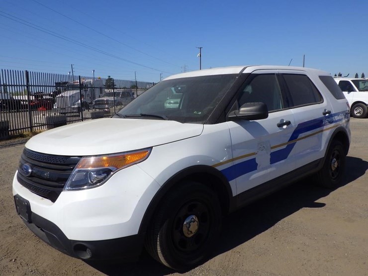 2015-ford-explorer-image-1