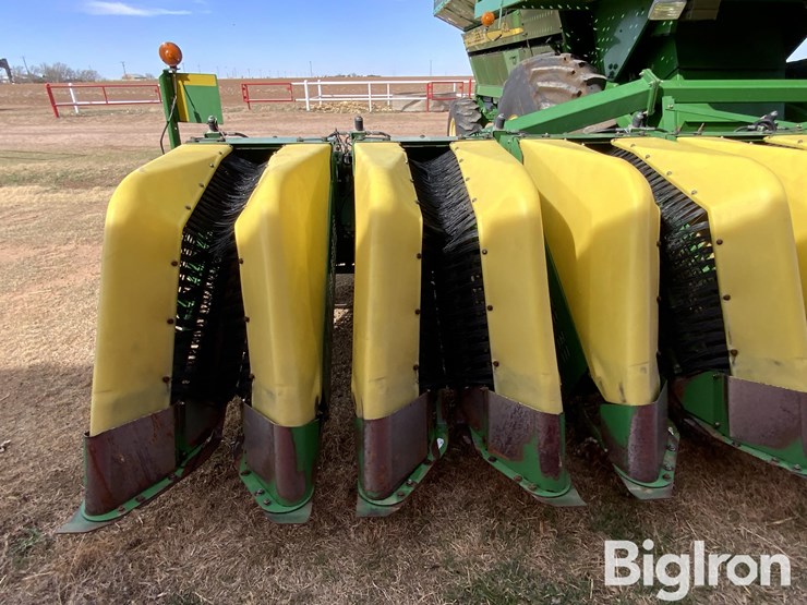 2004-john-deere-7460-image-11