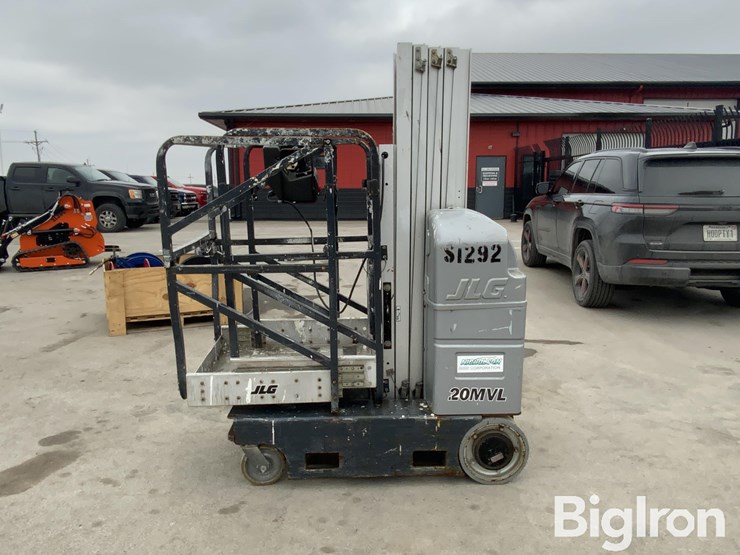 2015-massey-ferguson-730-image-8