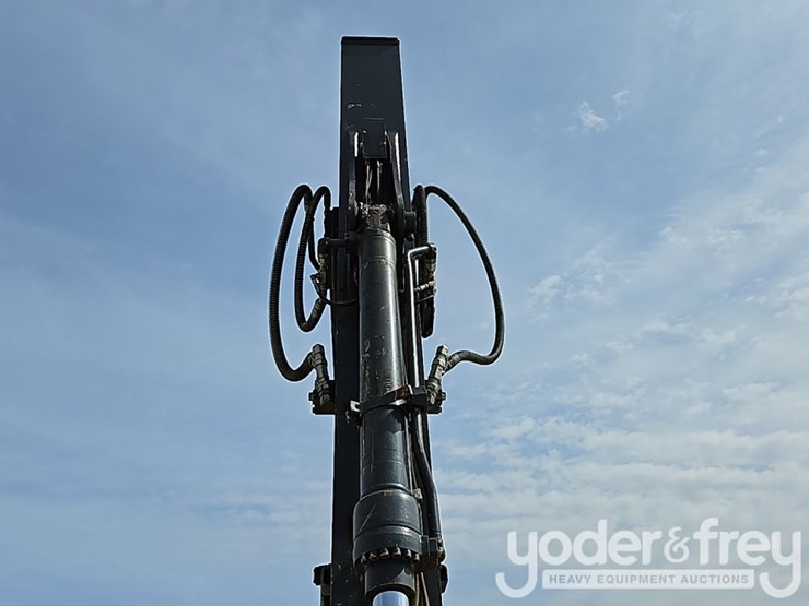 deere-160g-lc-image-7