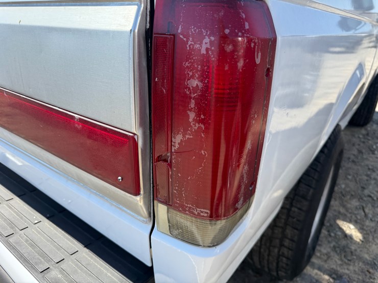 1988-ford-bronco-image-15