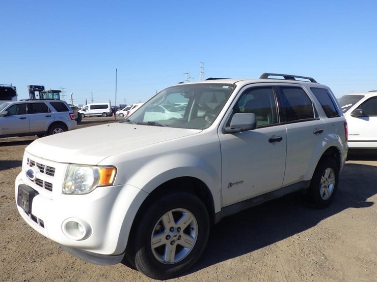 2009-ford-escape-image-1