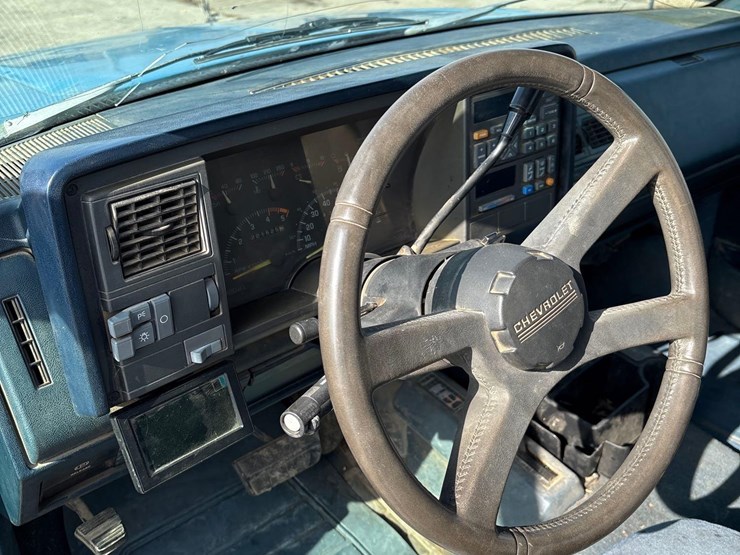 1994-chevrolet-silverado-1500-image-42