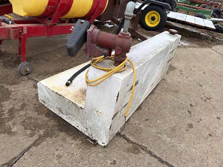 100-gallon-l-shaped-pickup-bed-fuel-tank-image-7