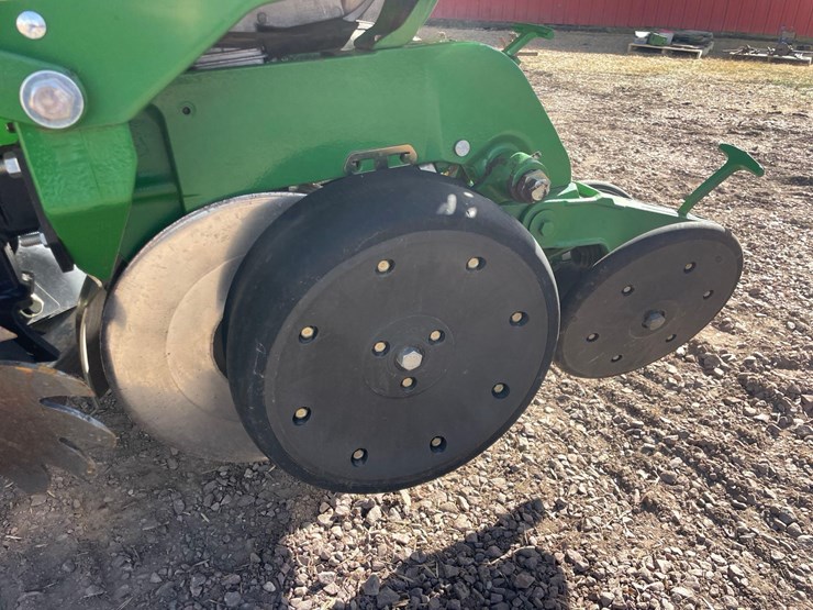 2012-john-deere-1760-image-13