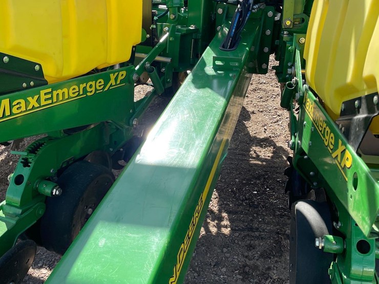 2012-john-deere-1760-image-19