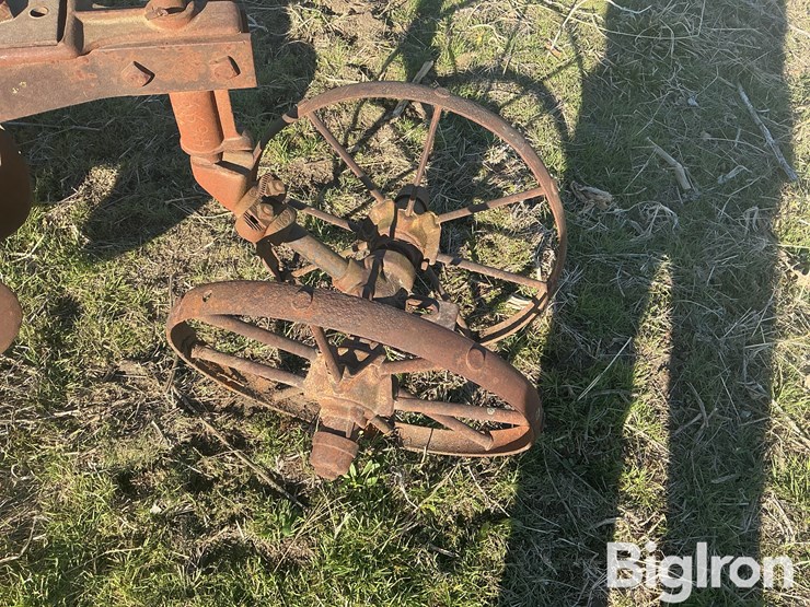 1-row-planter-image-10