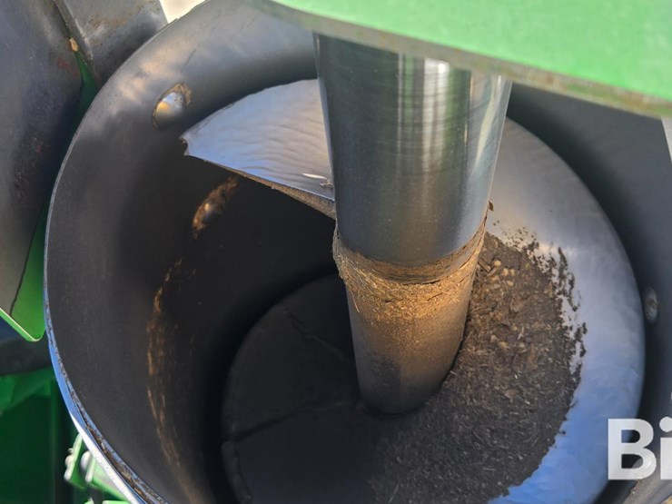 2013-john-deere-s680-image-9