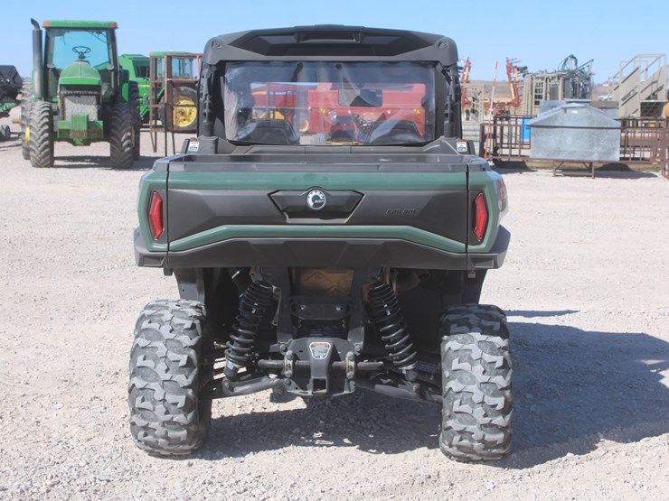 #1079-•-2022-can-am-commander-1000-with-cab-image-5