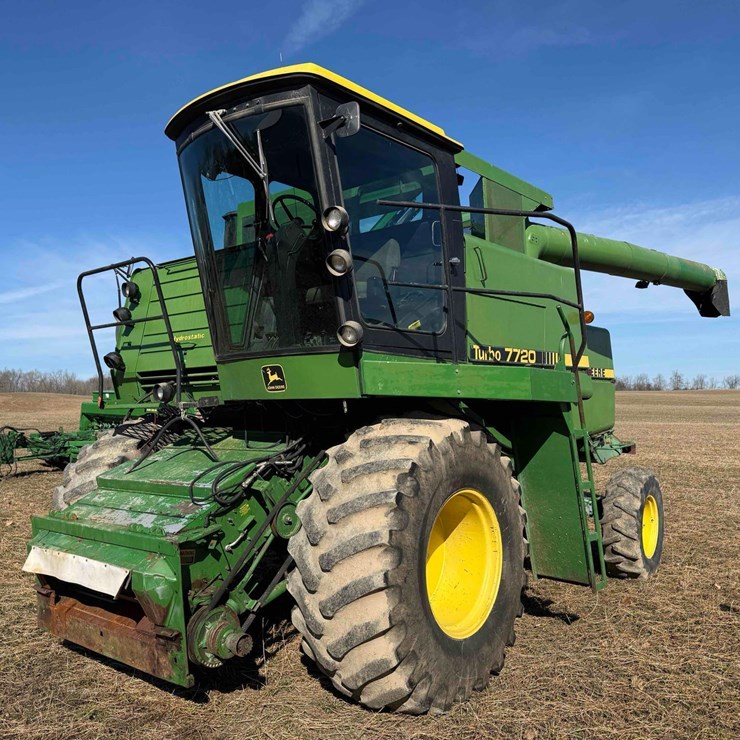 JOHN DEERE 7720