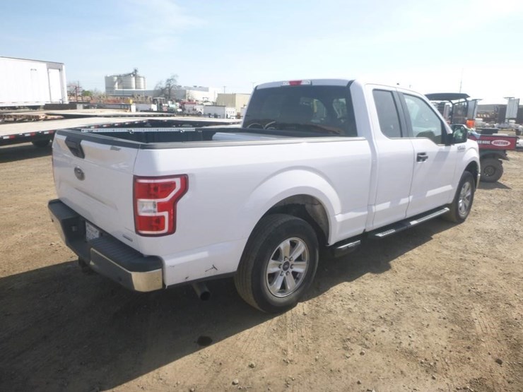2020-ford-f150-image-3