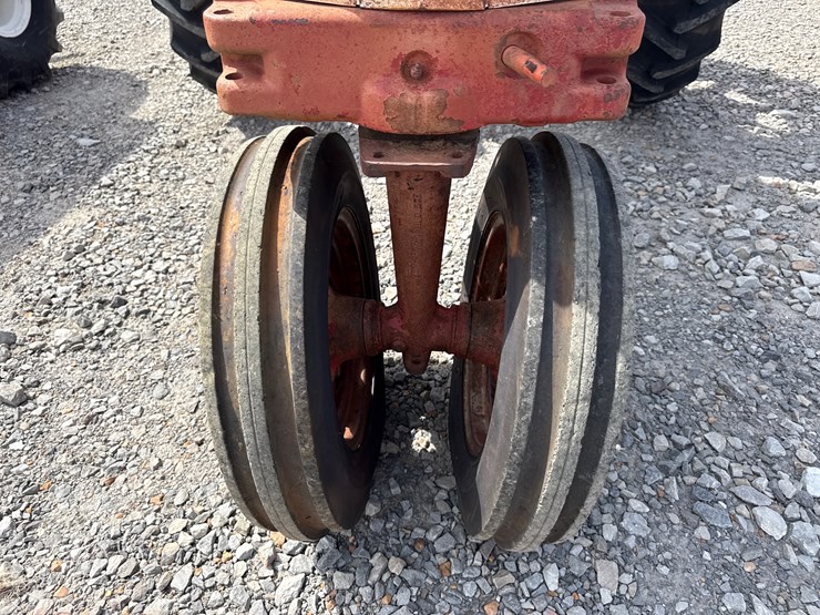 #75-•-mccormick-farmall-450-tractor-933-inv#-42875-image-25